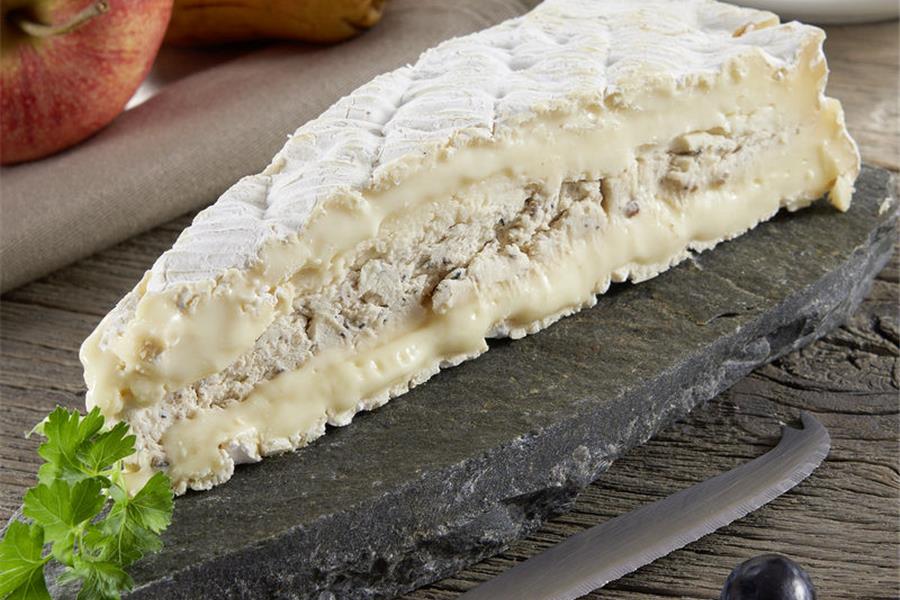 Brie royal met truffel Brie royal met truffel Webshop